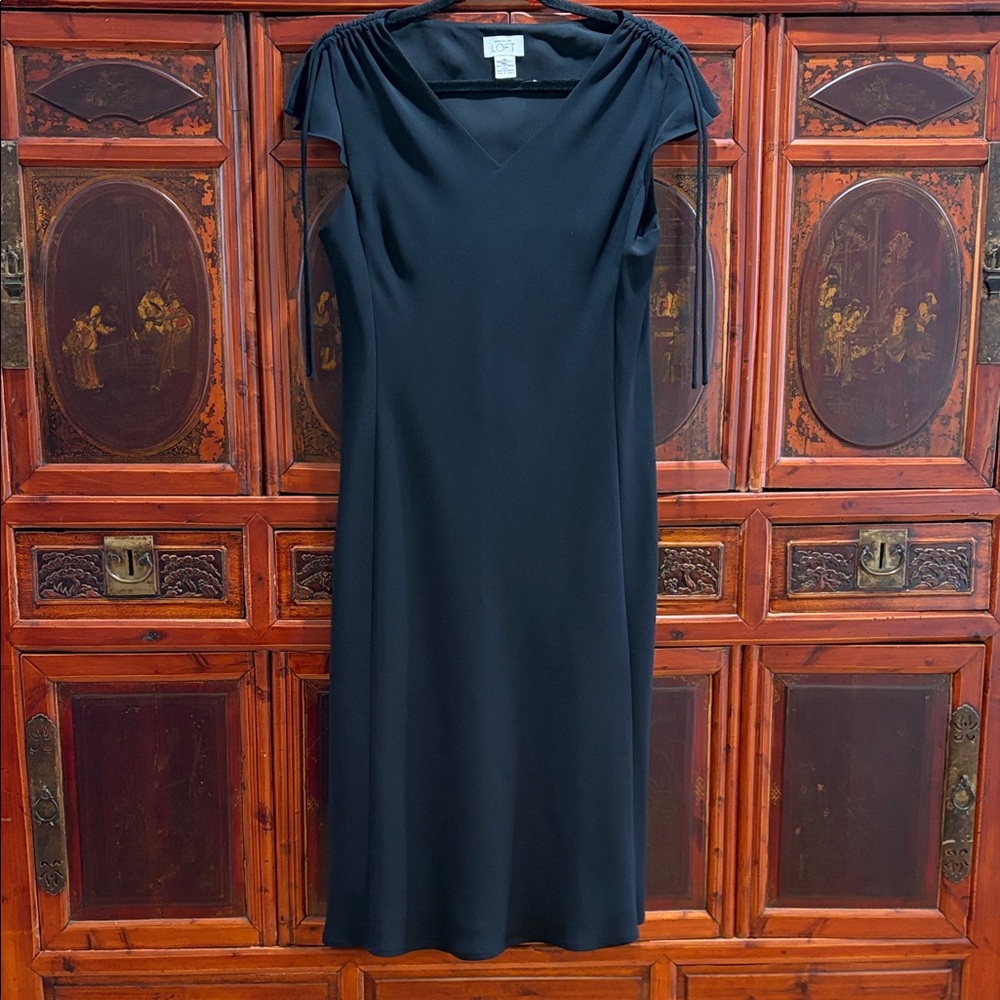 Classic Loft Black Midi Dress
